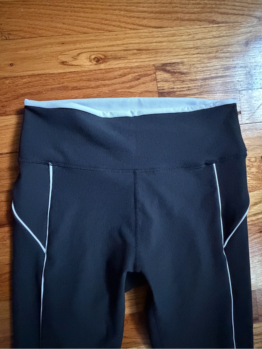 WILO Women’s High-Waist Performance Leggings – Size Large – Black - Picture 4 of 7